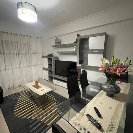 Apartamento Quarto Calmo E Acolhedor Almada Exterior foto