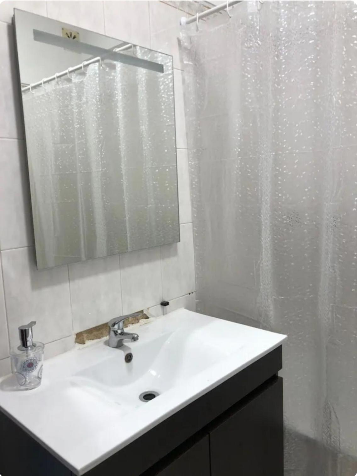 Apartamento Quarto Calmo E Acolhedor Almada Exterior foto