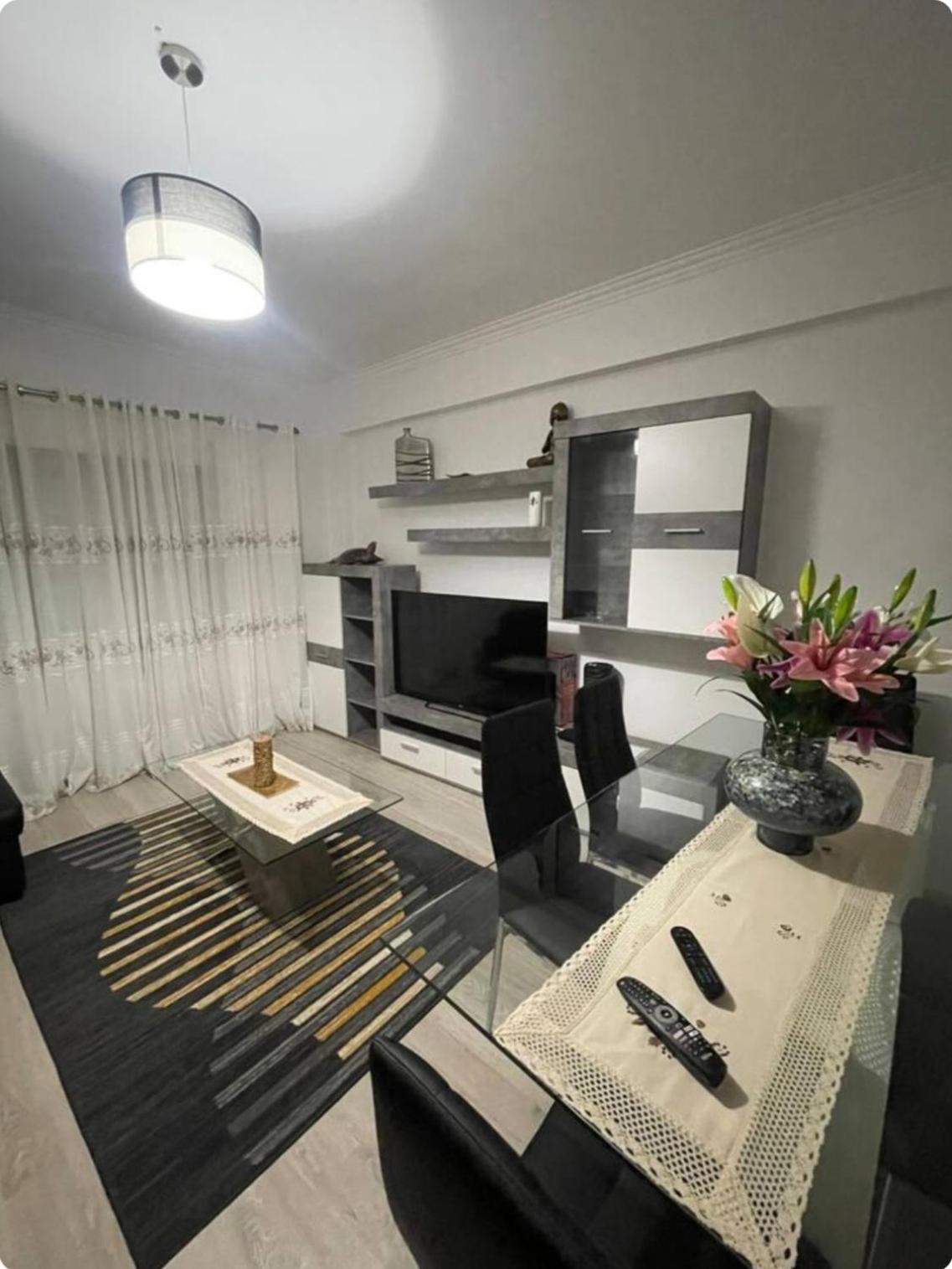 Apartamento Quarto Calmo E Acolhedor Almada Exterior foto