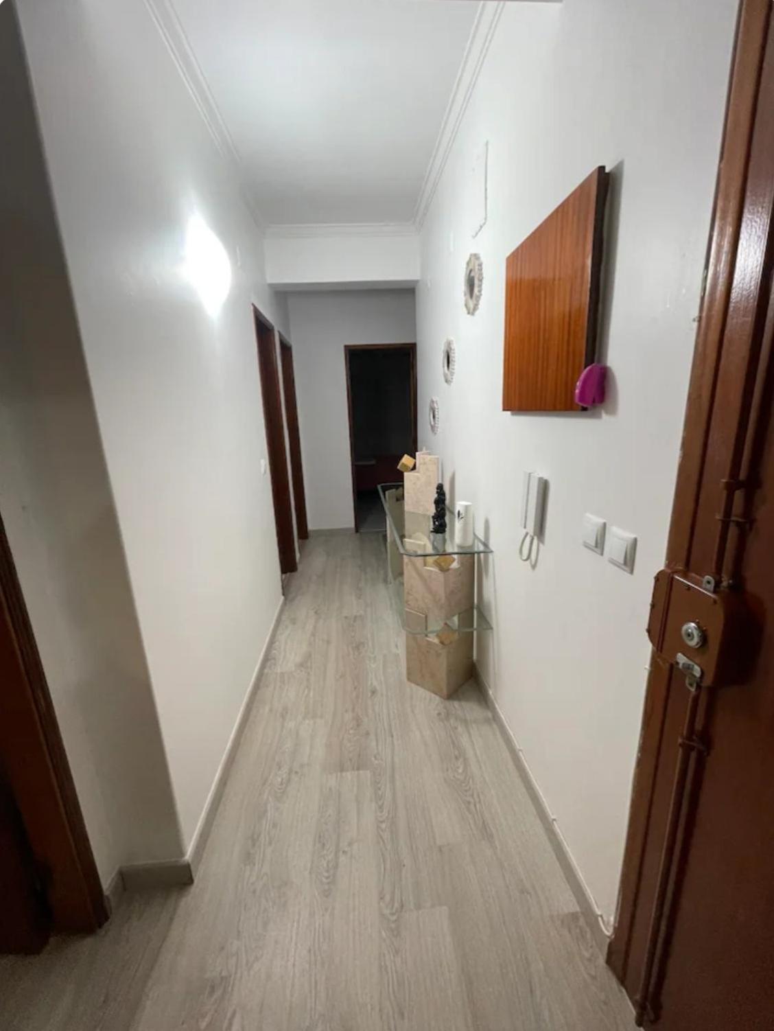 Apartamento Quarto Calmo E Acolhedor Almada Exterior foto