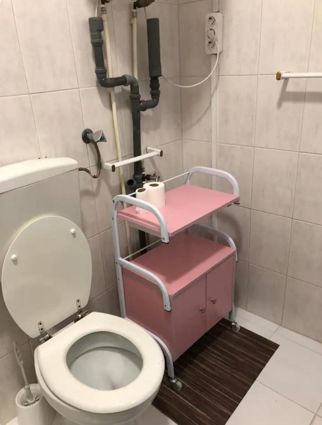 Apartamento Quarto Calmo E Acolhedor Almada Exterior foto