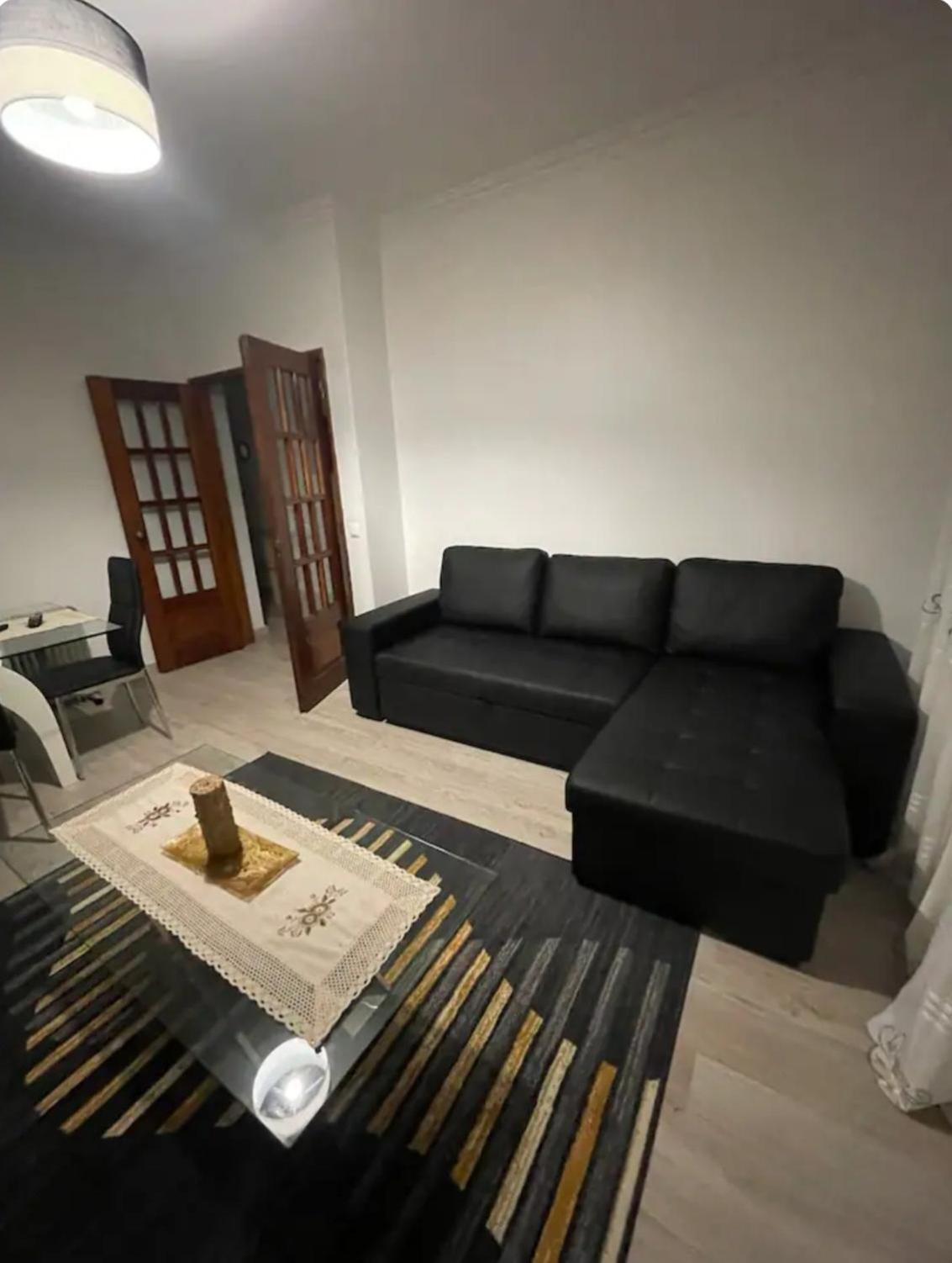 Apartamento Quarto Calmo E Acolhedor Almada Exterior foto